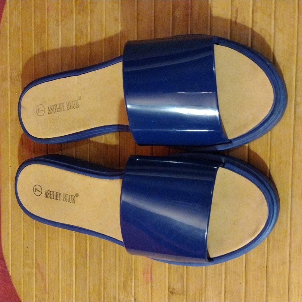 Ashley Blue, sandals